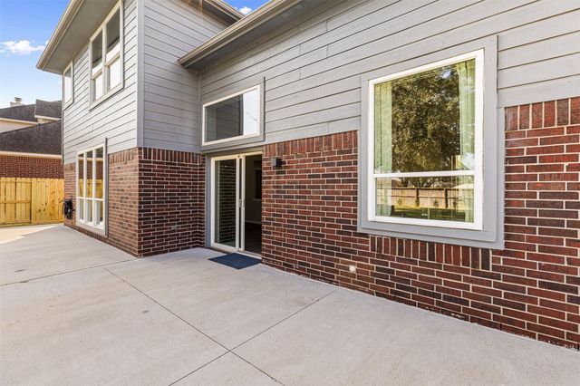 6703 Walnut Square, Richmond, TX 77407