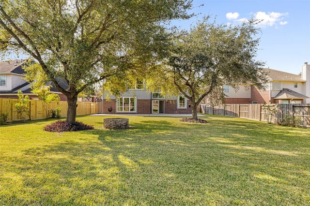 6703 Walnut Square, Richmond, TX 77407