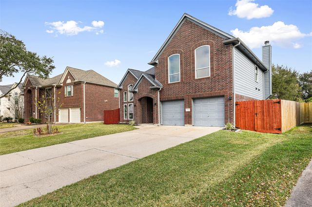 6703 Walnut Square, Richmond, TX 77407