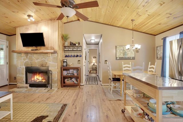 41 Courtside Court, Ellijay, GA 30540