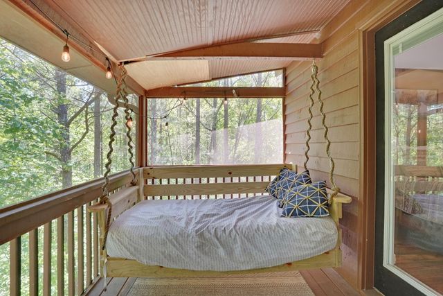 41 Courtside Court, Ellijay, GA 30540