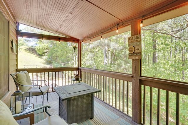 41 Courtside Court, Ellijay, GA 30540