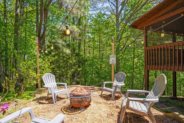 41 Courtside Court, Ellijay, GA 30540