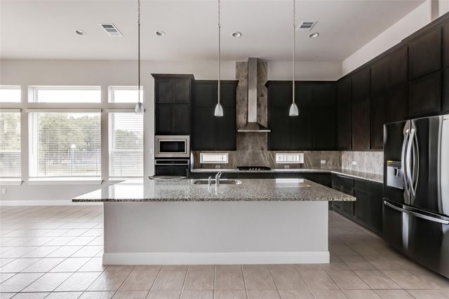 1948 Equine RD, Leander, TX 78641