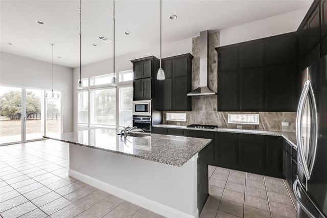 1948 Equine RD, Leander, TX 78641