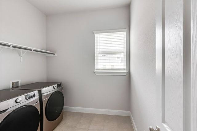 1948 Equine RD, Leander, TX 78641