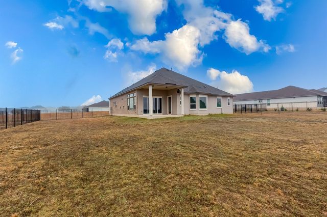 1948 Equine RD, Leander, TX 78641