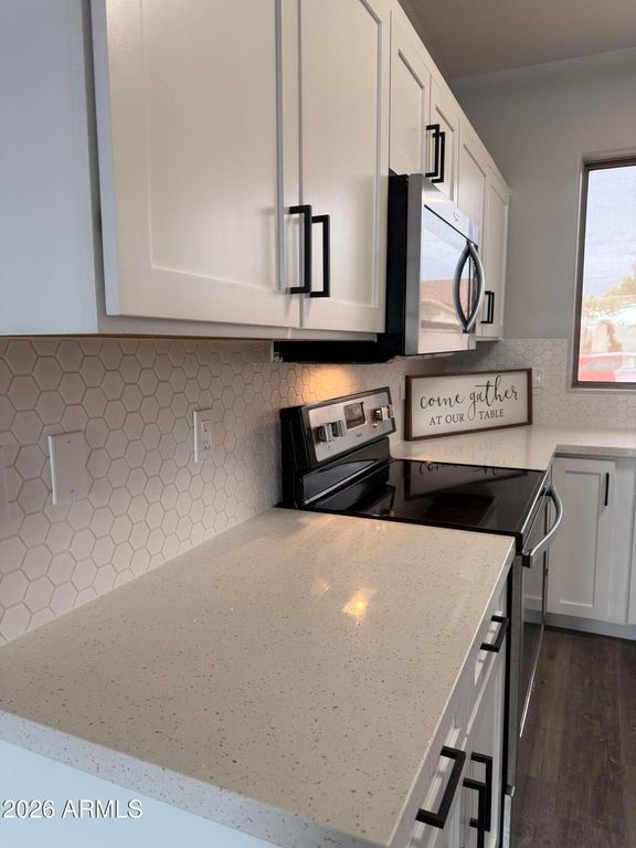 16509 N NAEGEL Drive, Surprise, AZ 85374 — photo 2