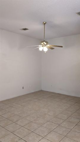 1300 N Bishop ST, San Marcos, TX 78666