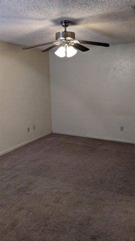 1300 N Bishop ST, San Marcos, TX 78666