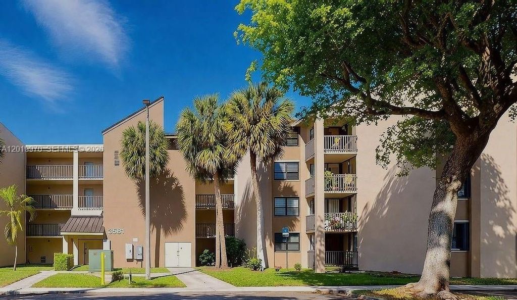 3581 SW 117th Ave 5-206, Miami, FL 33175