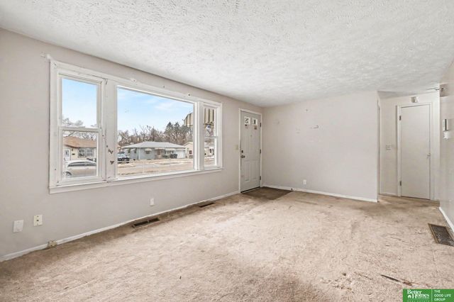 4705 Redick Avenue Avenue, Omaha, NE 68104