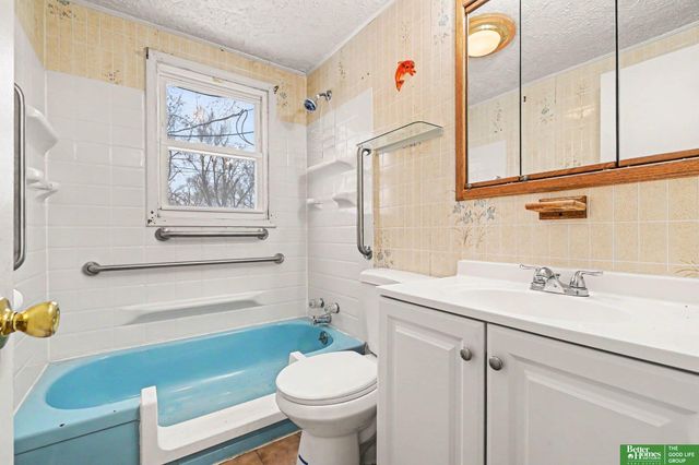 4705 Redick Avenue Avenue, Omaha, NE 68104