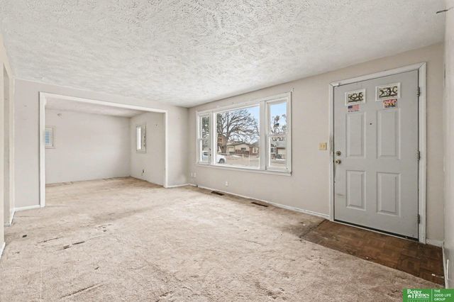 4705 Redick Avenue Avenue, Omaha, NE 68104