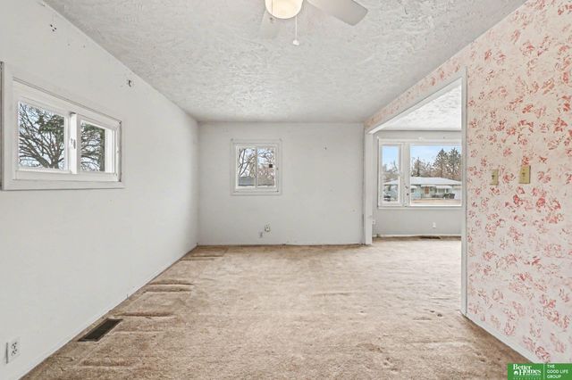 4705 Redick Avenue Avenue, Omaha, NE 68104