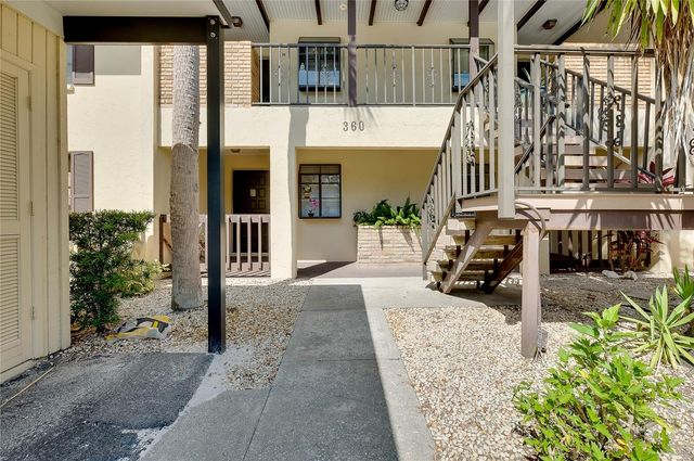 360 THREE LAKES LANE E, Venice, FL 34285
