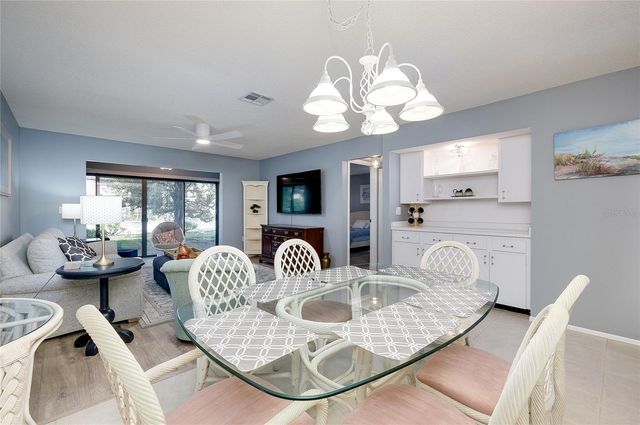 360 THREE LAKES LANE E, Venice, FL 34285