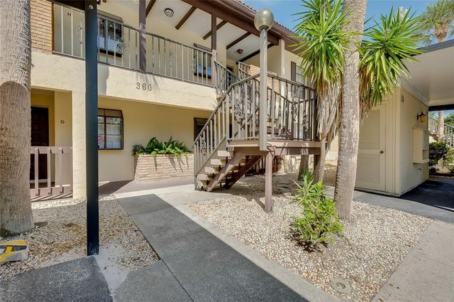 360 THREE LAKES LANE E, Venice, FL 34285