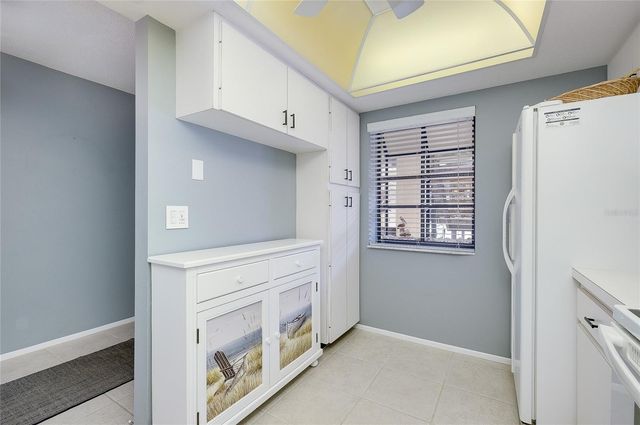 360 THREE LAKES LANE E, Venice, FL 34285