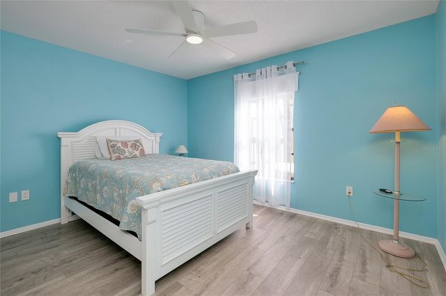 360 THREE LAKES LANE E, Venice, FL 34285