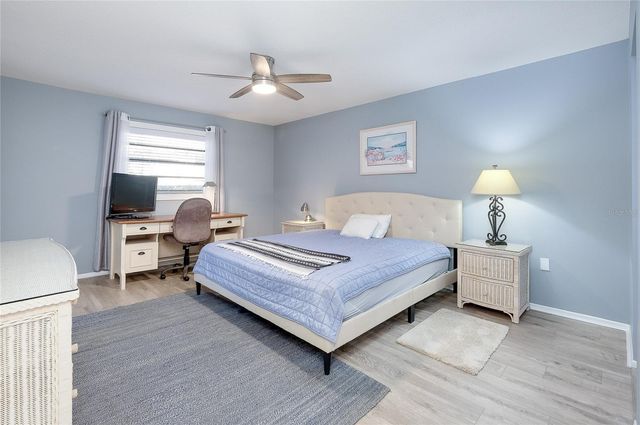 360 THREE LAKES LANE E, Venice, FL 34285