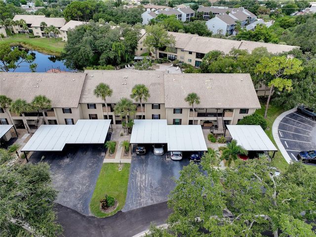 360 THREE LAKES LANE E, Venice, FL 34285