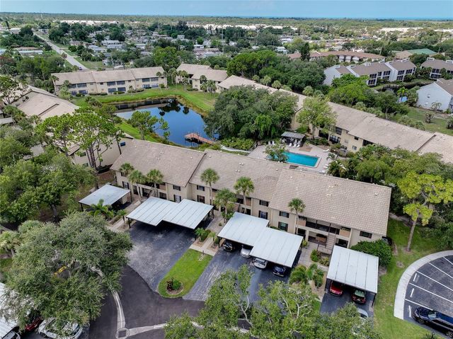360 THREE LAKES LANE E, Venice, FL 34285