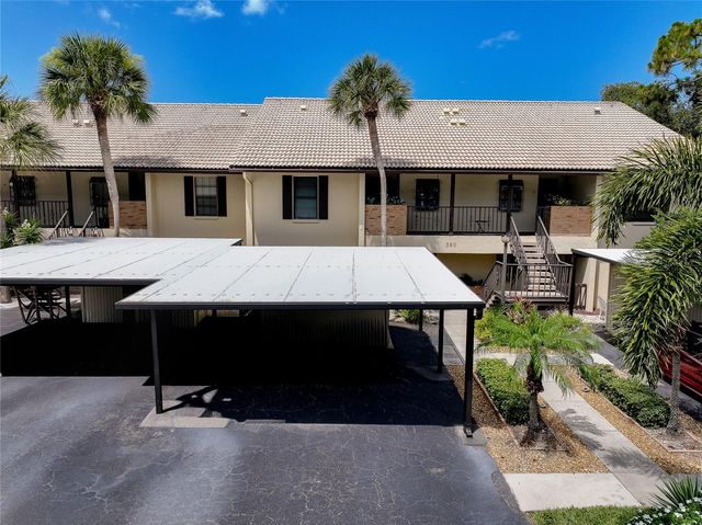 360 THREE LAKES LANE E, Venice, FL 34285