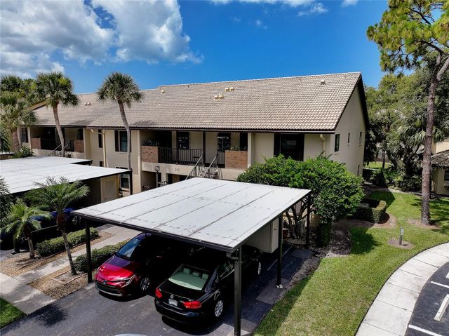 360 THREE LAKES LANE E, Venice, FL 34285