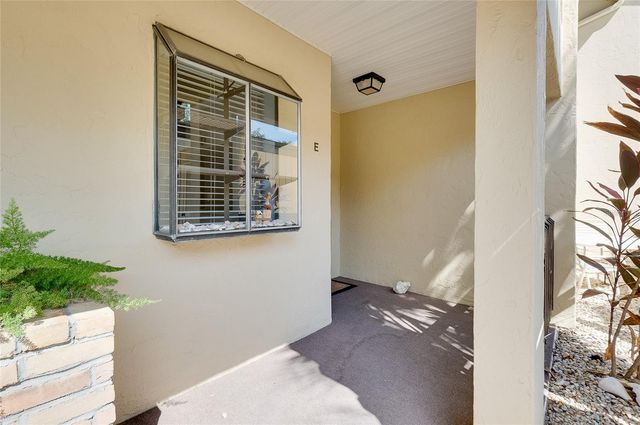 360 THREE LAKES LANE E, Venice, FL 34285