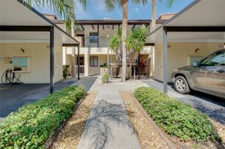 360 THREE LAKES LANE E, Venice, FL 34285