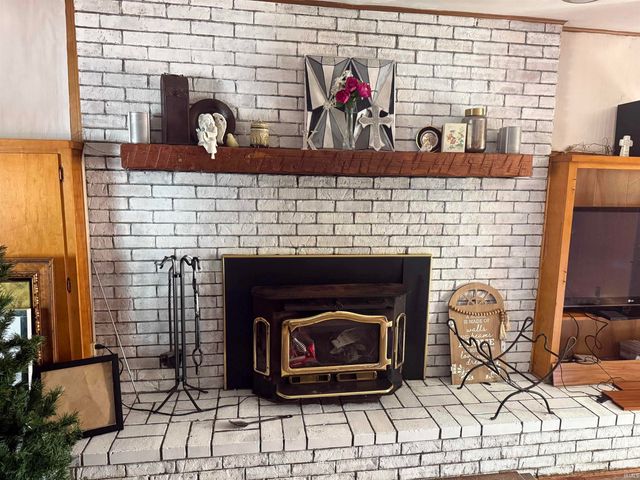 7701 Meadowview Drive, Evansville, IN 47710