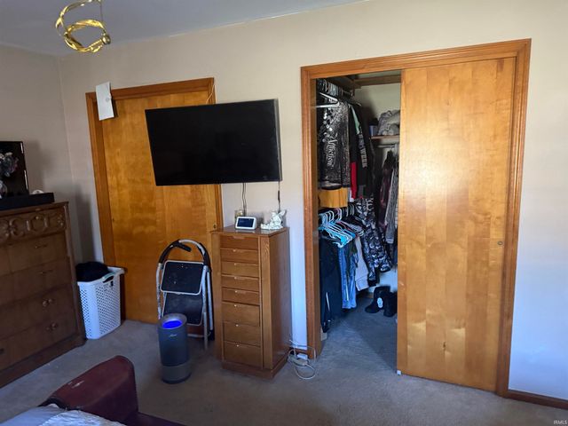 7701 Meadowview Drive, Evansville, IN 47710