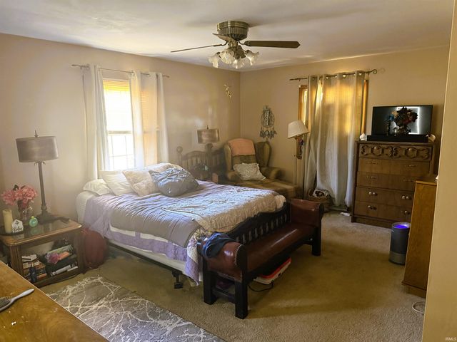 7701 Meadowview Drive, Evansville, IN 47710