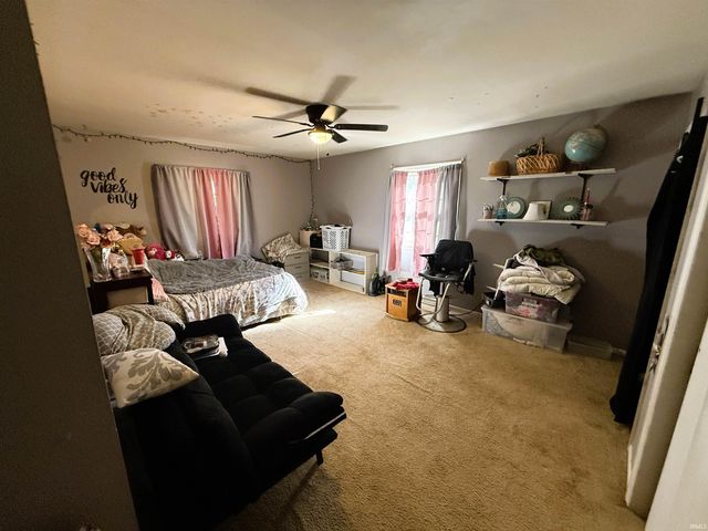 7701 Meadowview Drive, Evansville, IN 47710