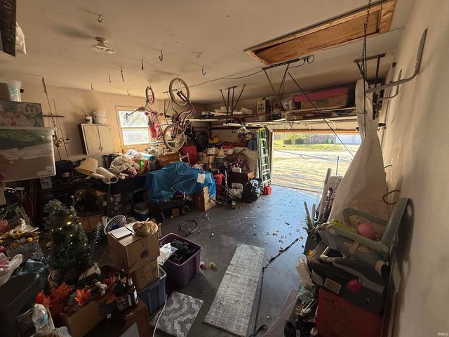 7701 Meadowview Drive, Evansville, IN 47710