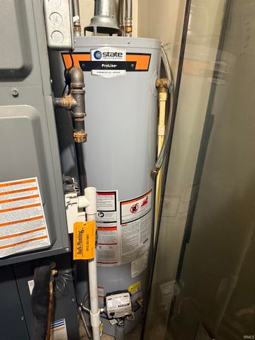 7701 Meadowview Drive, Evansville, IN 47710