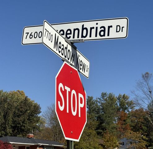 7701 Meadowview Drive, Evansville, IN 47710