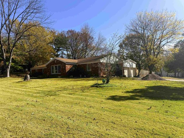 7701 Meadowview Drive, Evansville, IN 47710