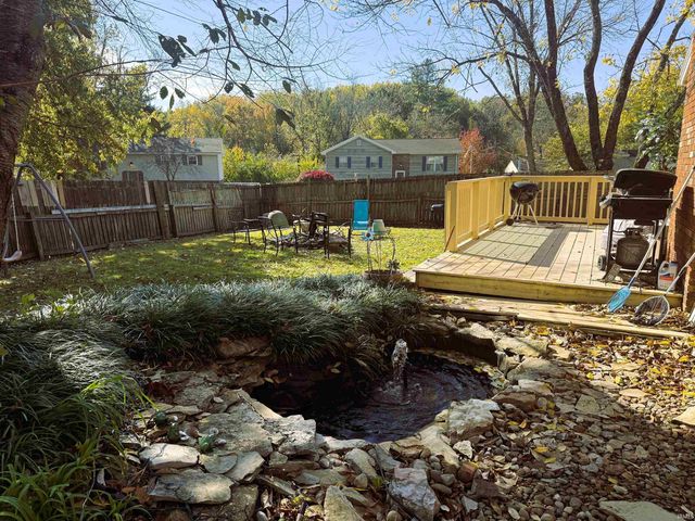 7701 Meadowview Drive, Evansville, IN 47710