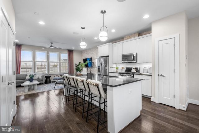 1600 BEASON ST, Baltimore, MD 21230