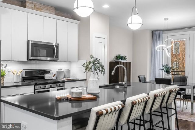 1600 BEASON ST, Baltimore, MD 21230