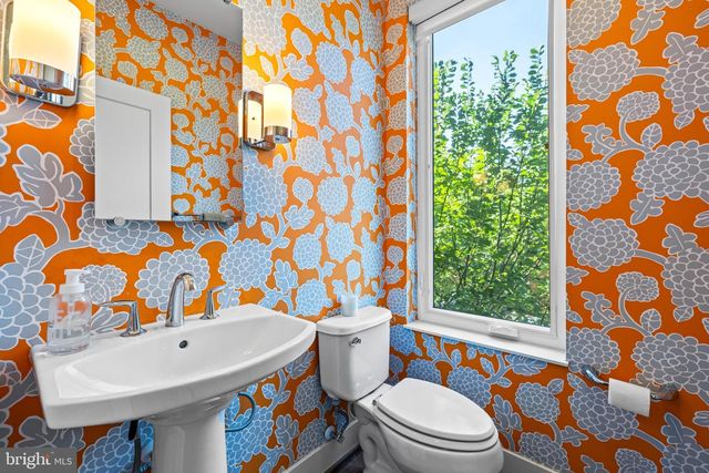 1600 BEASON ST, Baltimore, MD 21230