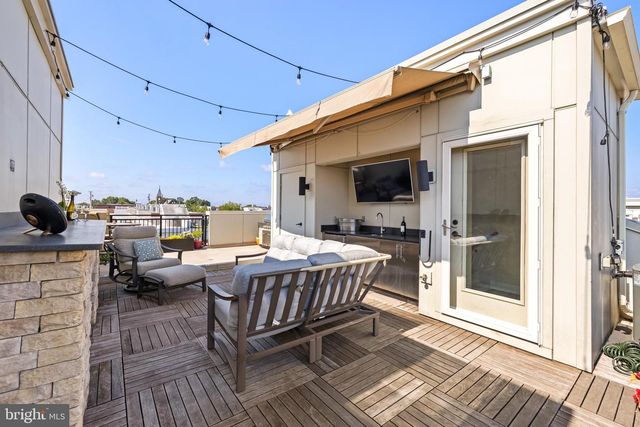 1600 BEASON ST, Baltimore, MD 21230