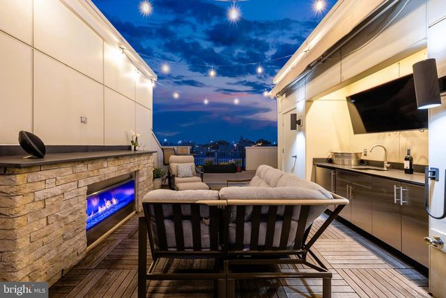 1600 BEASON ST, Baltimore, MD 21230