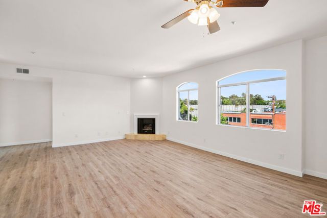 1255 Federal Avenue 401, Los Angeles, CA 90025