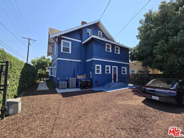 1327 W 35th Street, Los Angeles, CA 90007