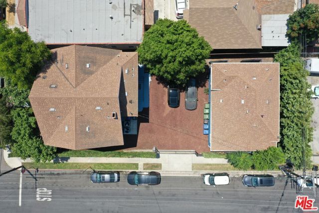 1327 W 35th Street, Los Angeles, CA 90007