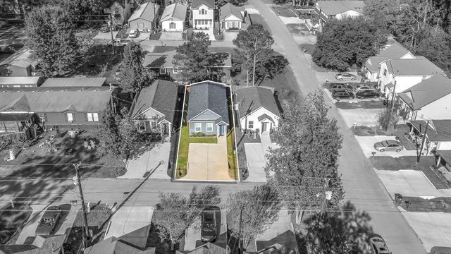 16606 E Forrestal, Montgomery, TX 77316