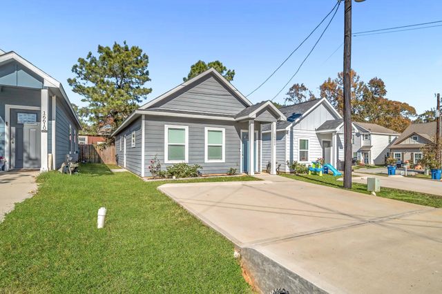 16606 E Forrestal, Montgomery, TX 77316